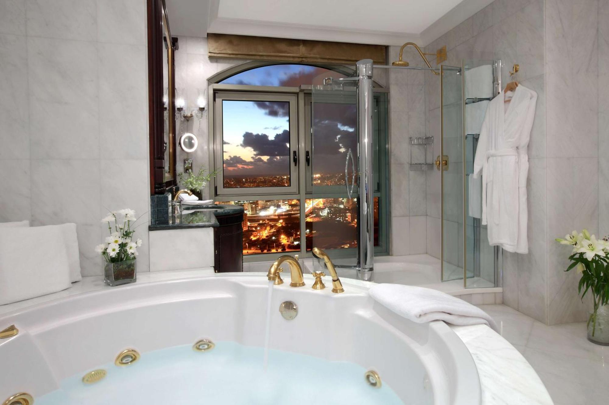 Habtoor Metropolitan Palace Hotel Bejrút Kültér fotó